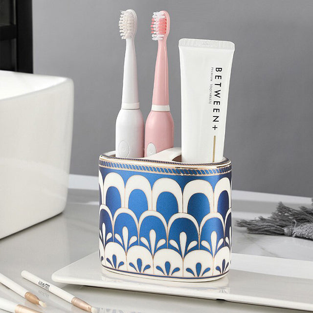 Luxurious Art Deco Bathroom
Accessory Holder