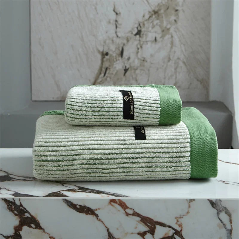 PureSoft - Luxurious bath towel made from 100% organic cotton
