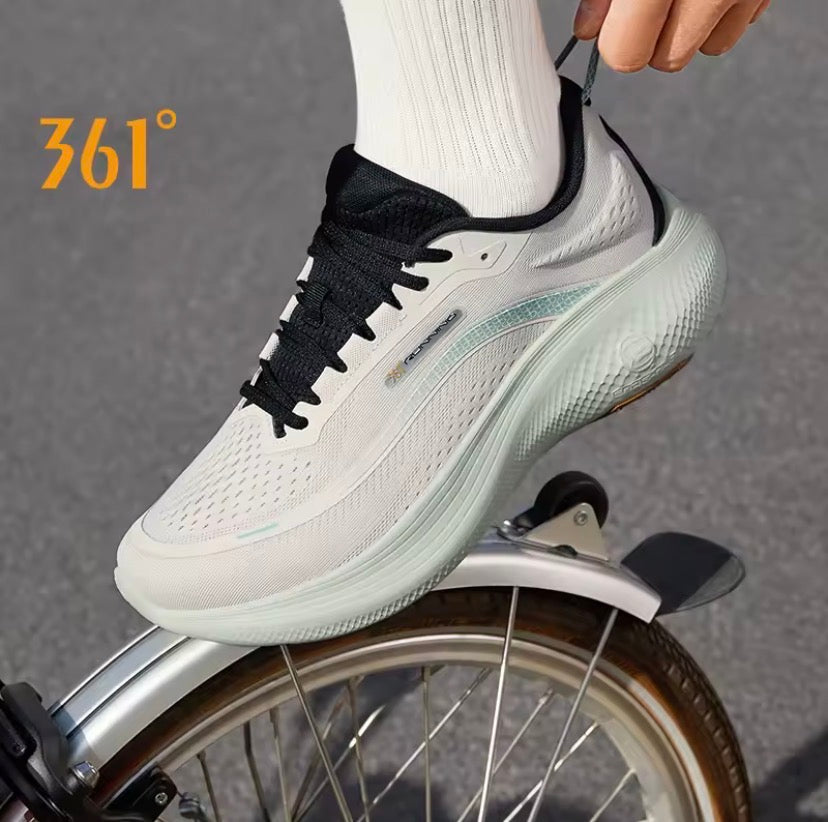 Men & female Running Shoes Soft Airy