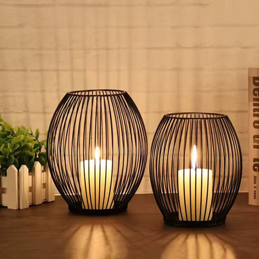 Black Lantern Candle Holder Vintage Iron Candle Ornament Romantic Candle Holder Shooting Props Home Table Decoration