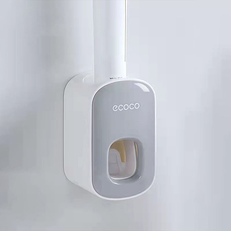 Gap-free toothbrush holder